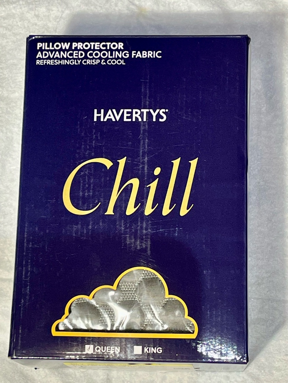 NIB! Havertys Chill Pillow Protector - Queen in Silver